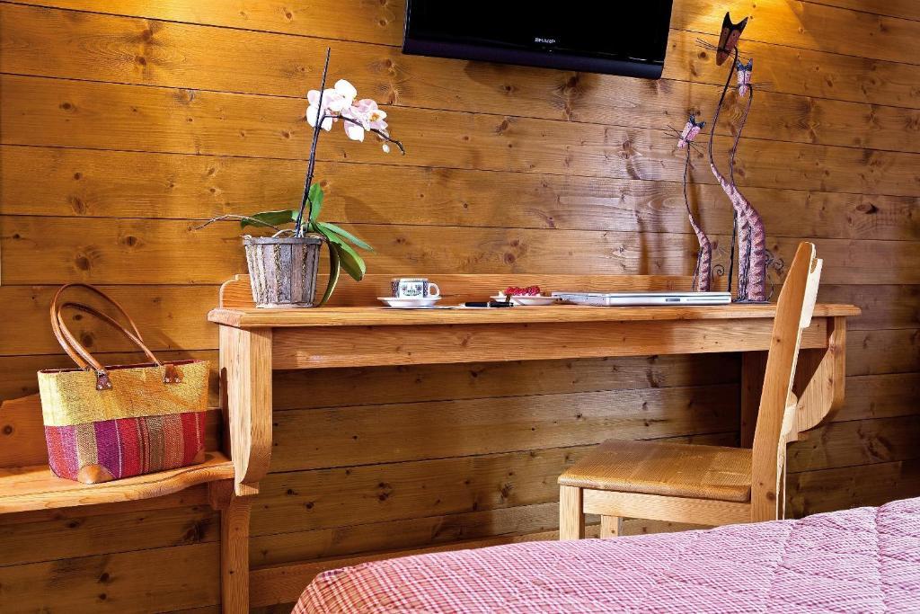 Hotel Belalp Шатель Номер фото